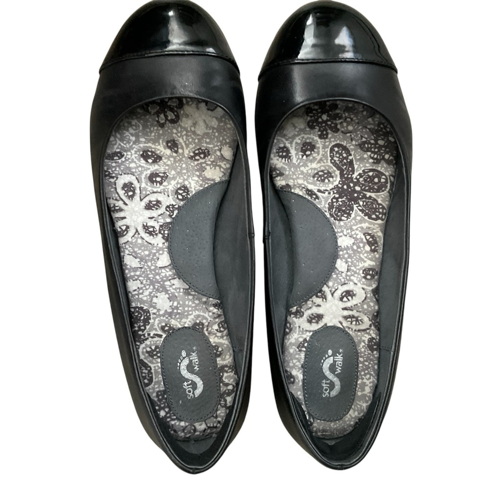 SoftWalk Women's Black Patent Toe Flats 8W